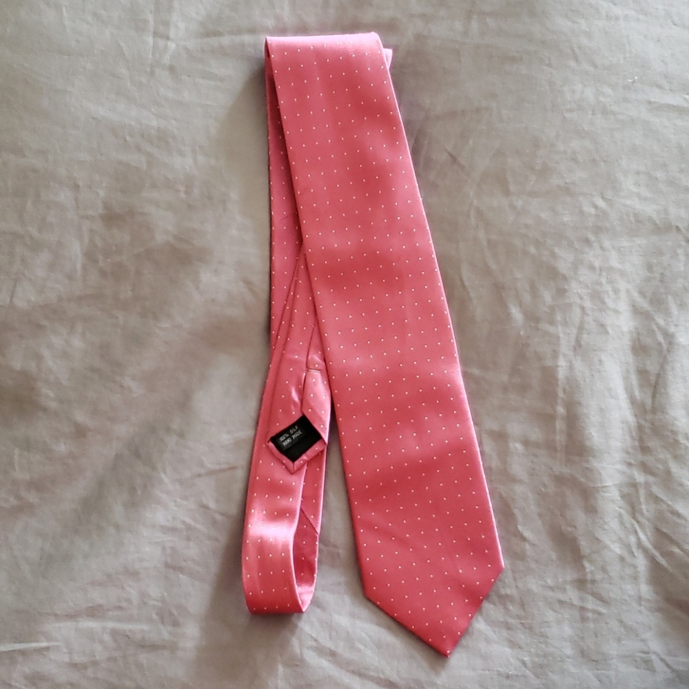 Neck tie